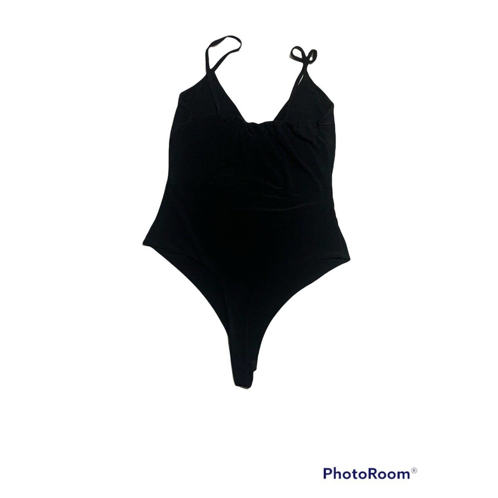 Boby v neck black spaghetti strap - Picture 3 of 4